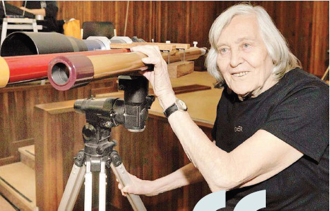 Margherita Hack durante una conferenza